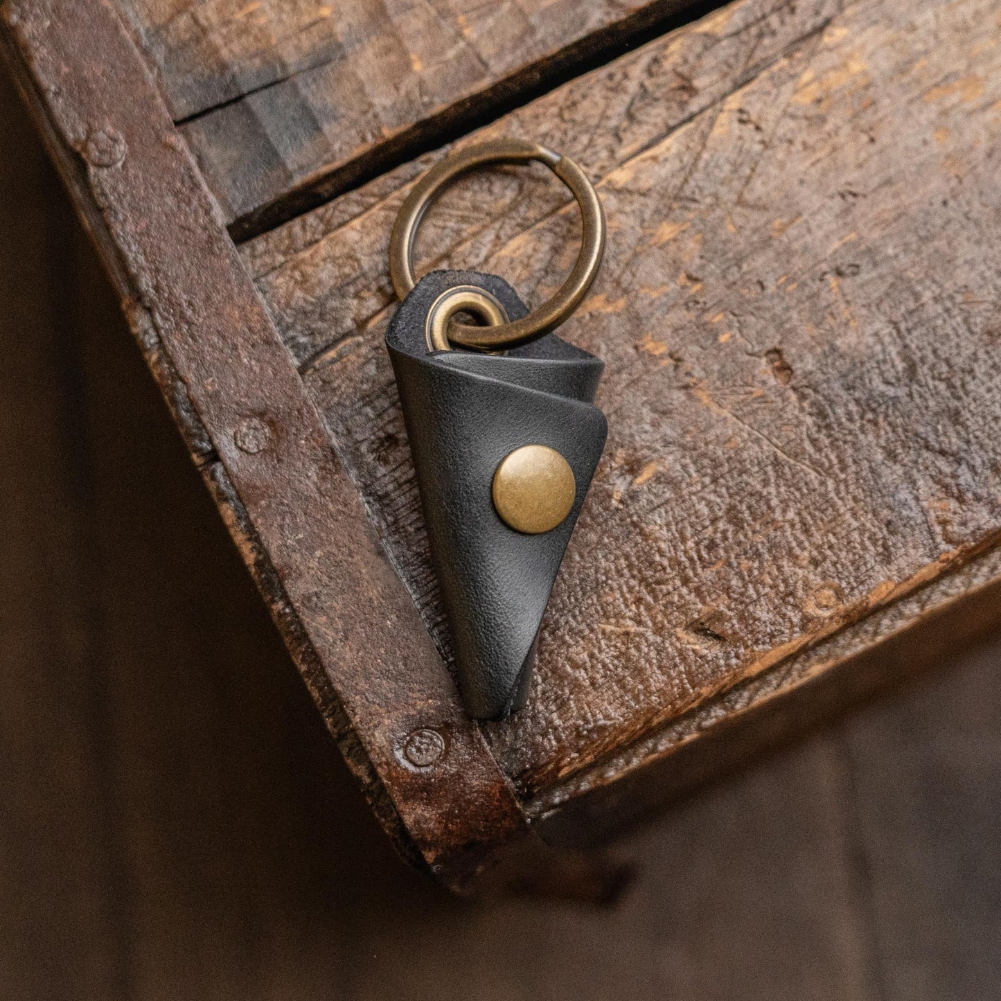 KeyWrap Leather Key Organizer™