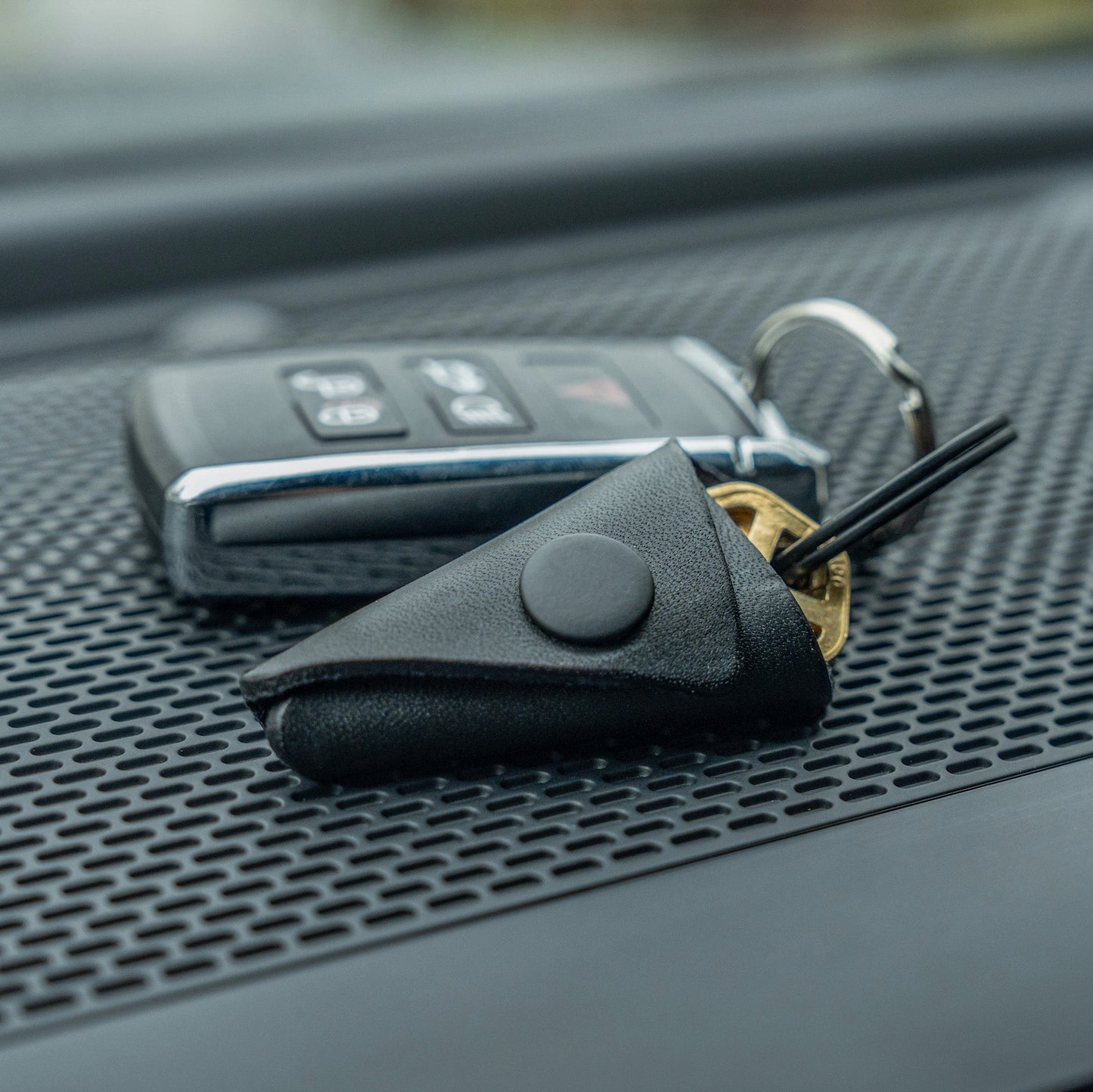 KeyWrap Leather Key Organizer™
